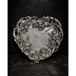 1993 Arthur Court Heart Shaped Serving Dish Spring‎ Bunnies Daffodil Flowers 10"